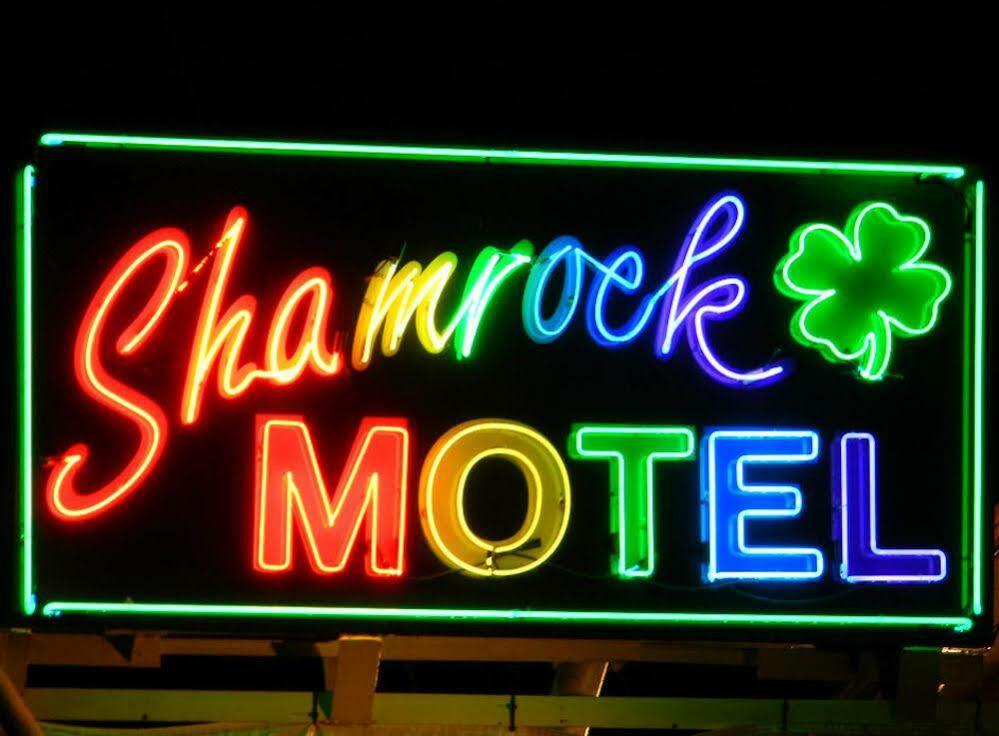 Little Shamrock Motel เมอร์ฟรีสโบโร ภายนอก รูปภาพ