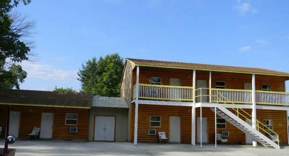 Little Shamrock Motel เมอร์ฟรีสโบโร ภายนอก รูปภาพ